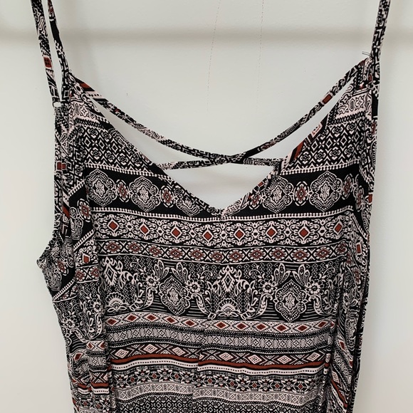 Forever 21 Criss Cross Tribal Flowy Dress - Picture 3 of 9